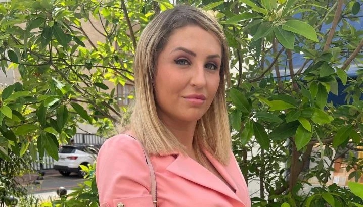 Amandine Pellissard — photo 2